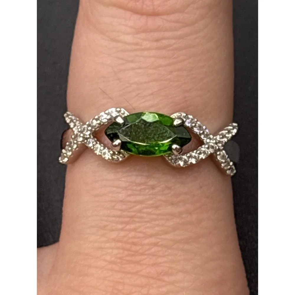 EUC Sterling Silver Chrome Diopside Ring Size 9 F9
